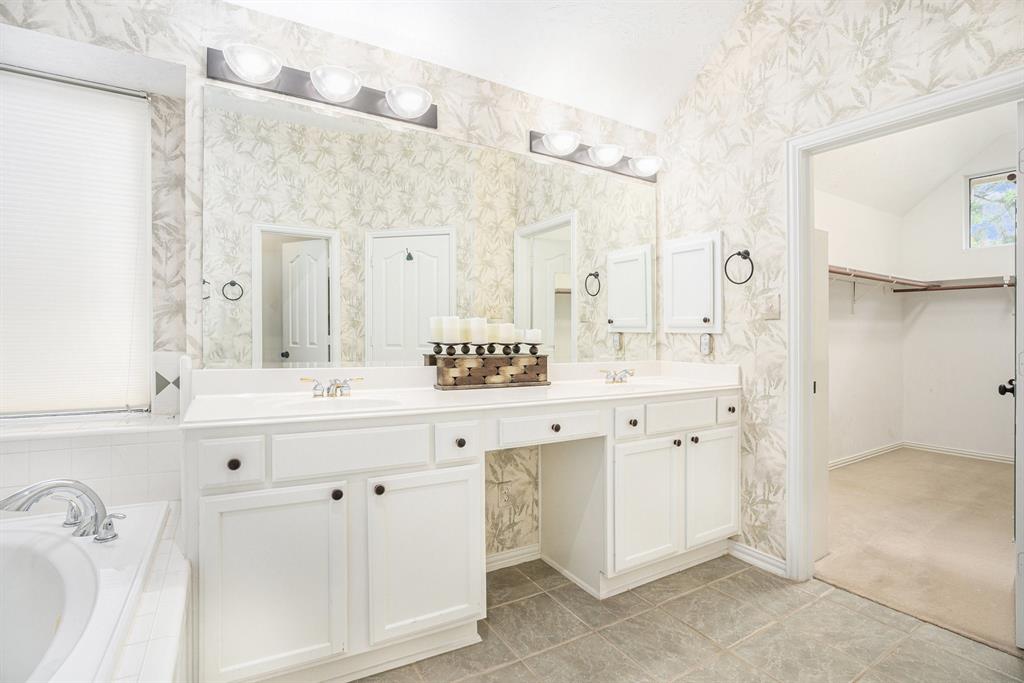 1630 Pebble Banks Lane, Seabrook, Texas image 18