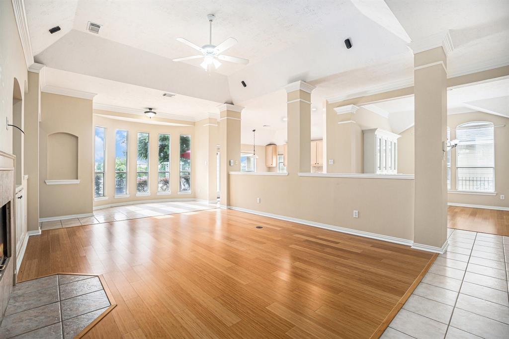 1630 Pebble Banks Lane, Seabrook, Texas image 9