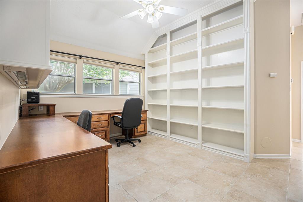 1630 Pebble Banks Lane, Seabrook, Texas image 20