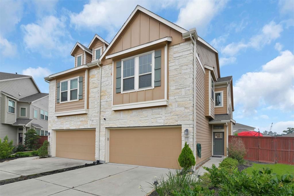 Photo of 25326 Fallen Acorn Court, Porter, TX 77365 (MLS # 65850594)