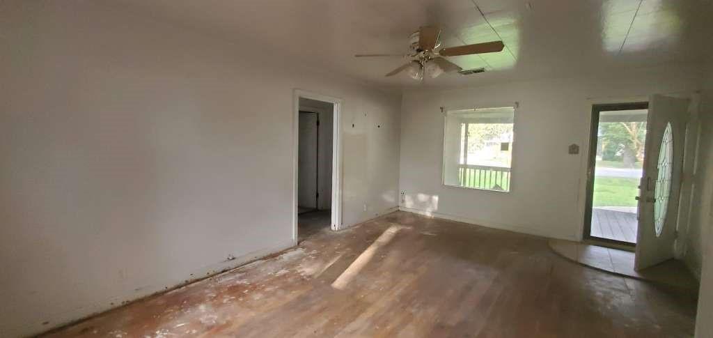 6136 25th Street, Groves, Texas image 4