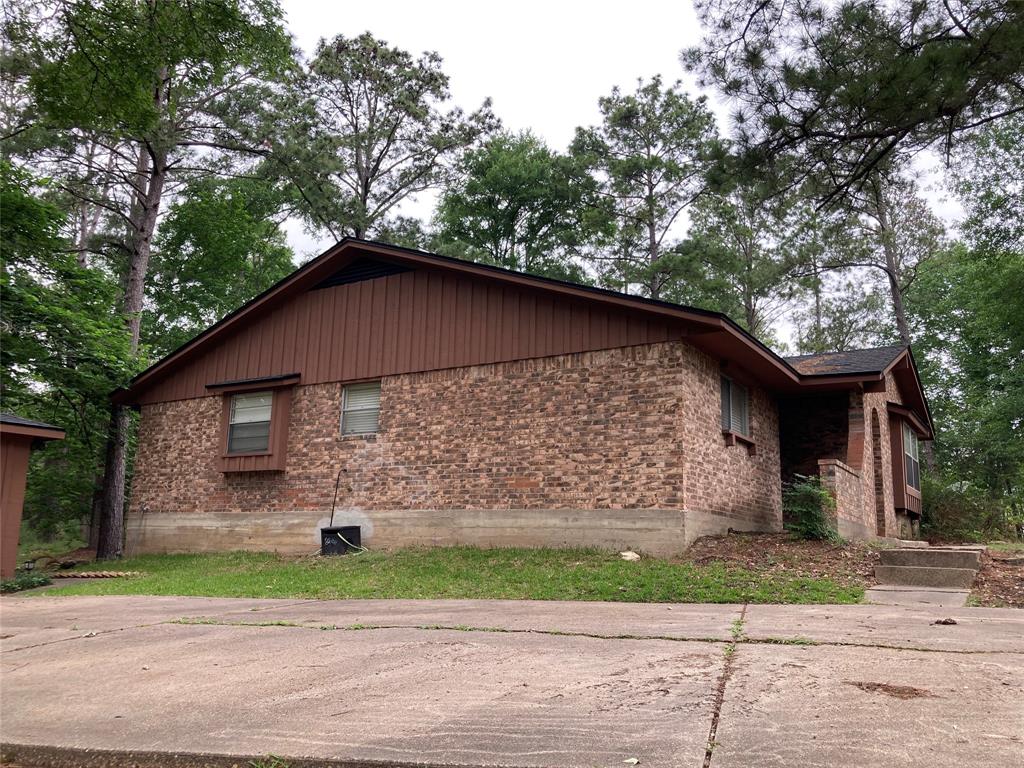 140 S Pine Harbour Drive, Coldspring, Texas image 3