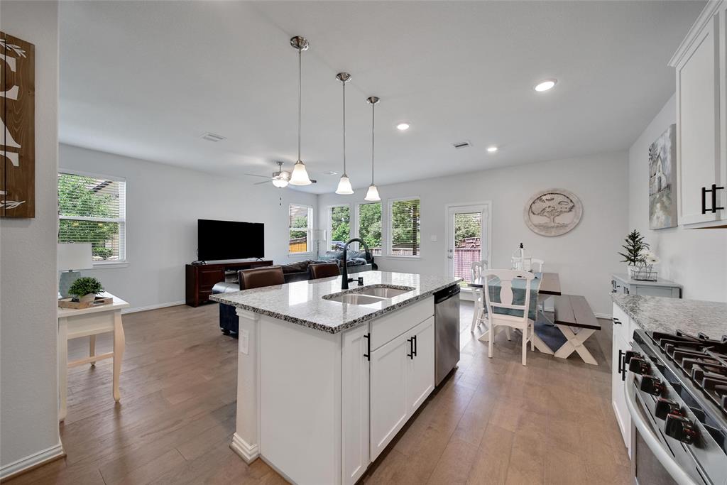 103 Skyshine Court, Conroe, Texas image 3
