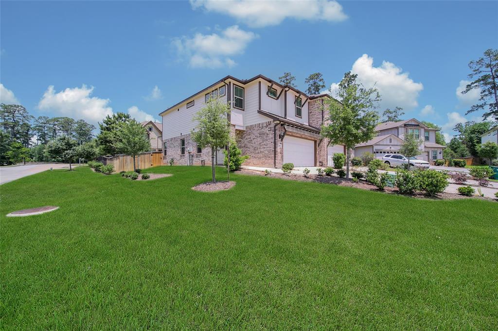 103 Skyshine Court, Conroe, Texas image 8