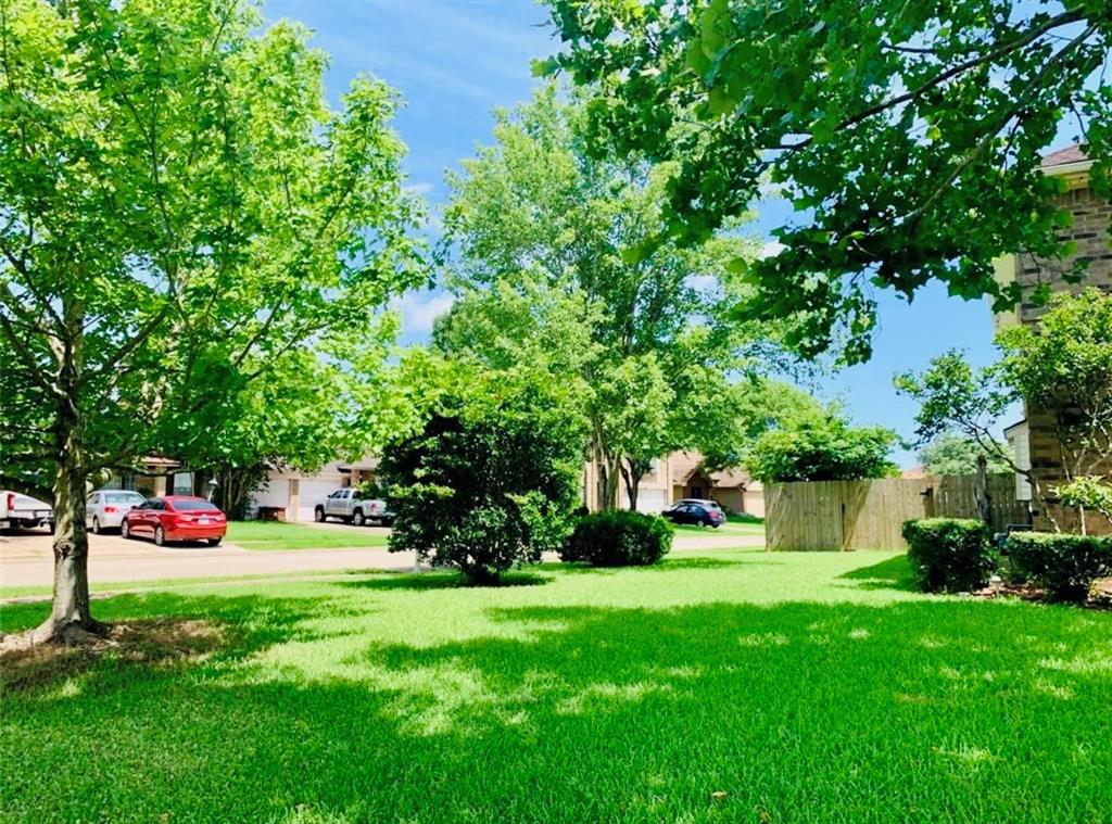 223 Almond Drive, Lake Jackson, Texas image 1