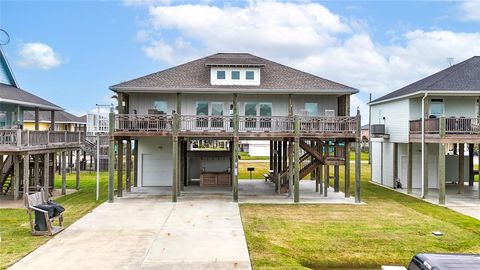 A home in Crystal Beach