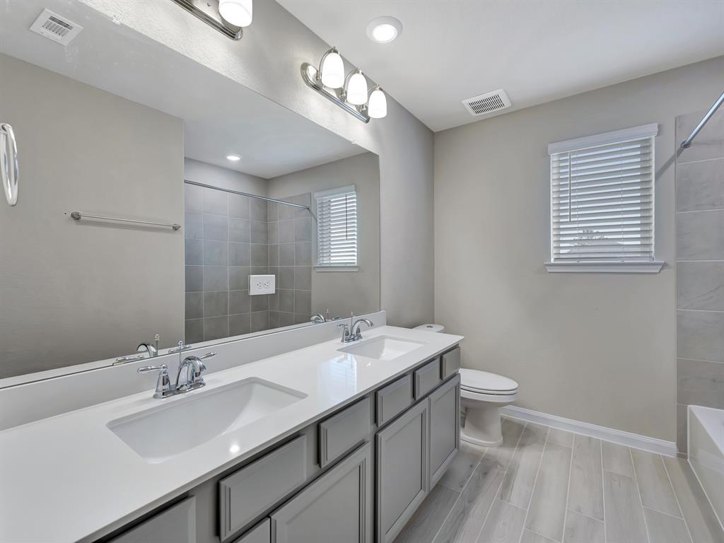 16698 Sterling Cliff Street, Conroe, Texas image 28