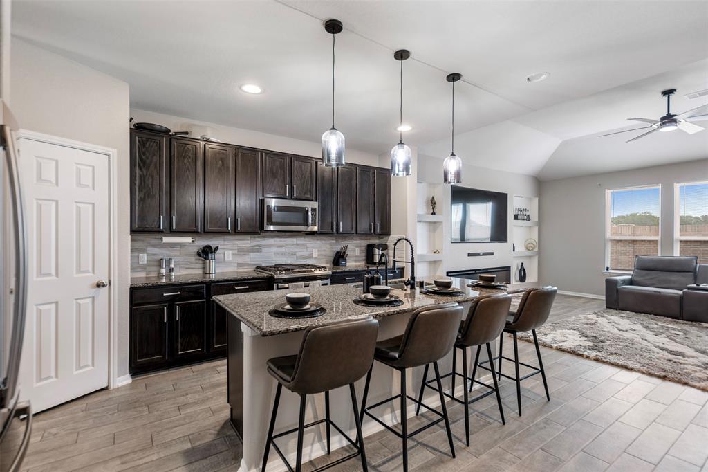8818 Dalmatian Way, Rosharon, Texas image 13