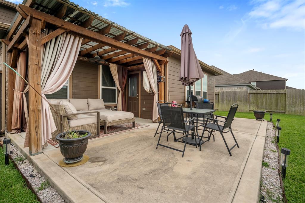 8818 Dalmatian Way, Rosharon, Texas image 31