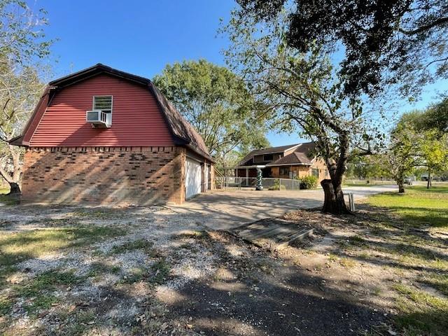 10331 N H Street Street, La Porte, Texas image 9