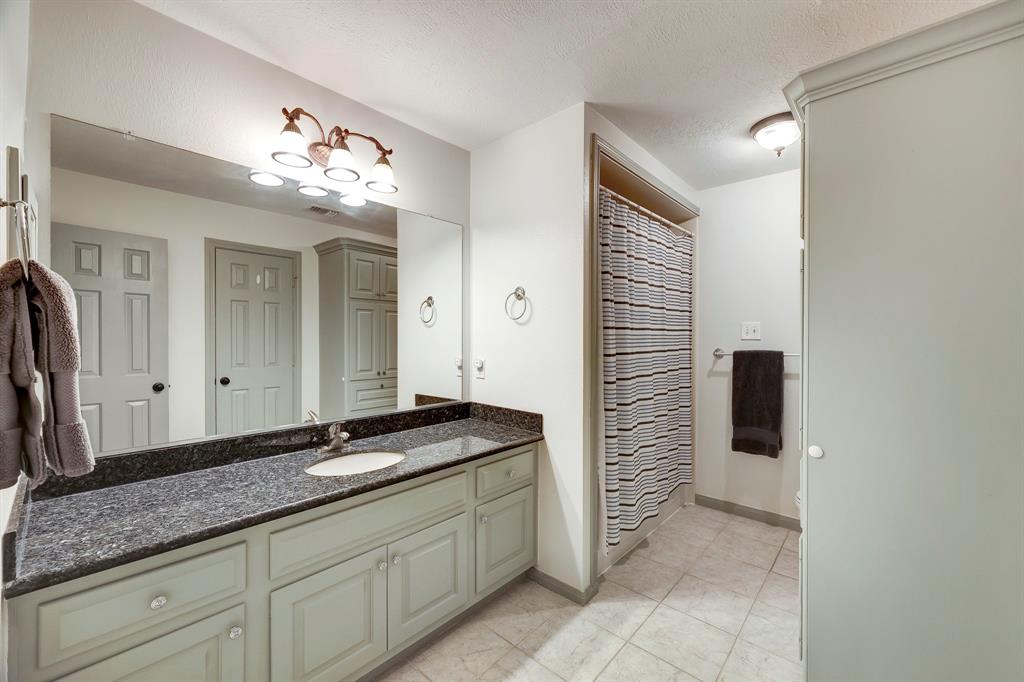 Photo 30 of 41 of 255 Plantation Road house