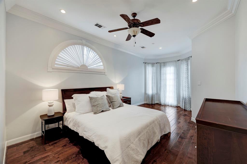 Photo 21 of 41 of 255 Plantation Road house