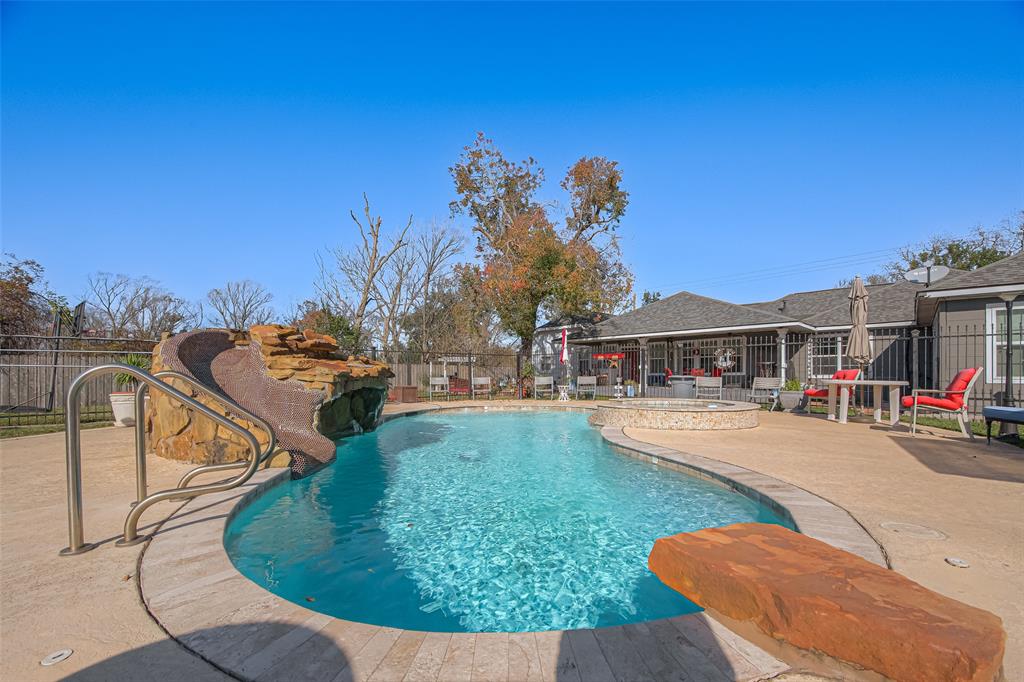 2415 W Cedar Bayou Lynchburg Road #R, Baytown, Texas image 37