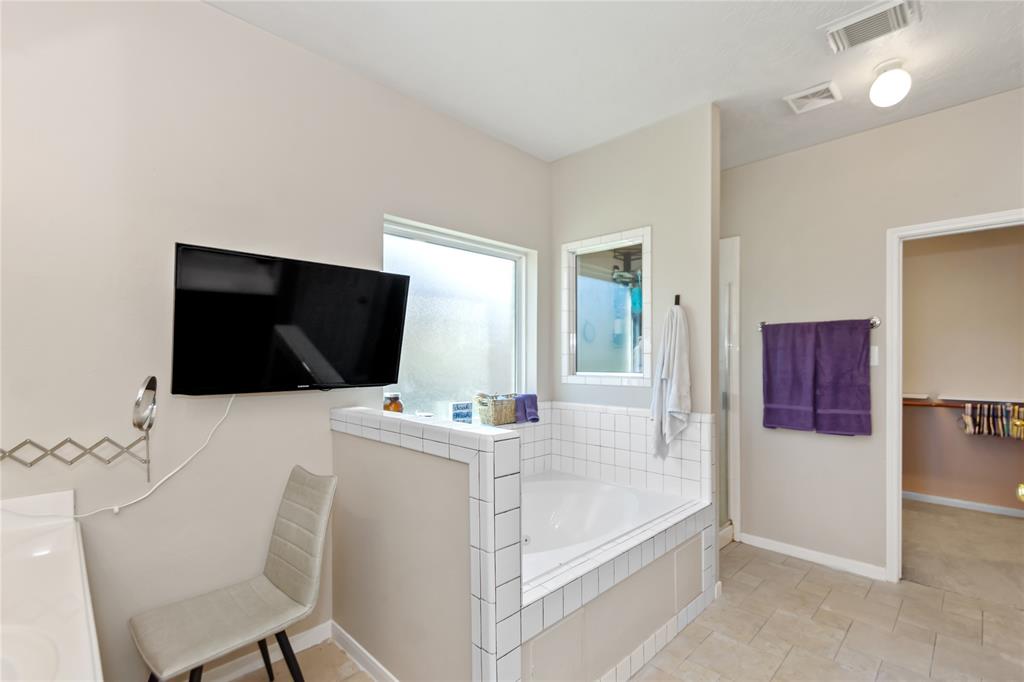 1403 Doral Court, Baytown, Texas image 35