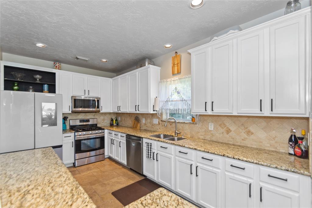 1403 Doral Court, Baytown, Texas image 25