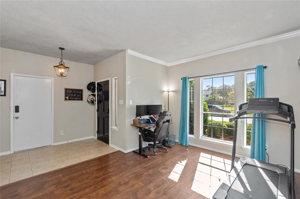 1403 Doral Court, Baytown, Texas image 4