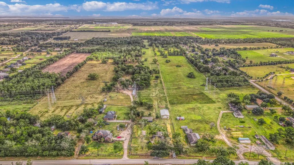 13708 Bohemian Hall Road, Crosby, Texas image 1