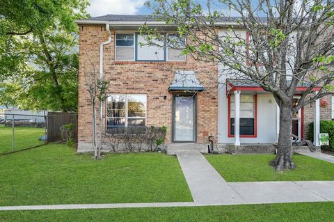 Townhouse in Pasadena TX 4035 Young Street.jpg