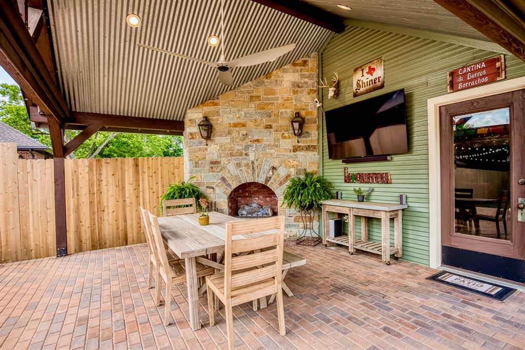 402 Ross Street, Brenham, Texas image 39