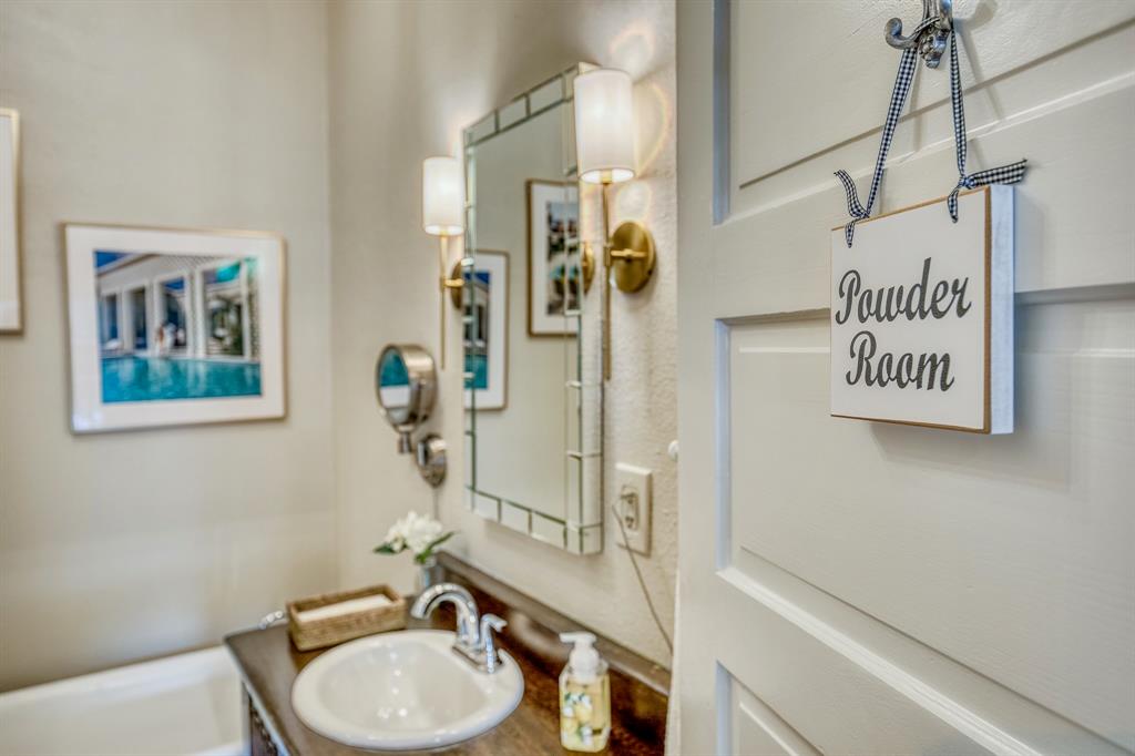 402 Ross Street, Brenham, Texas image 19