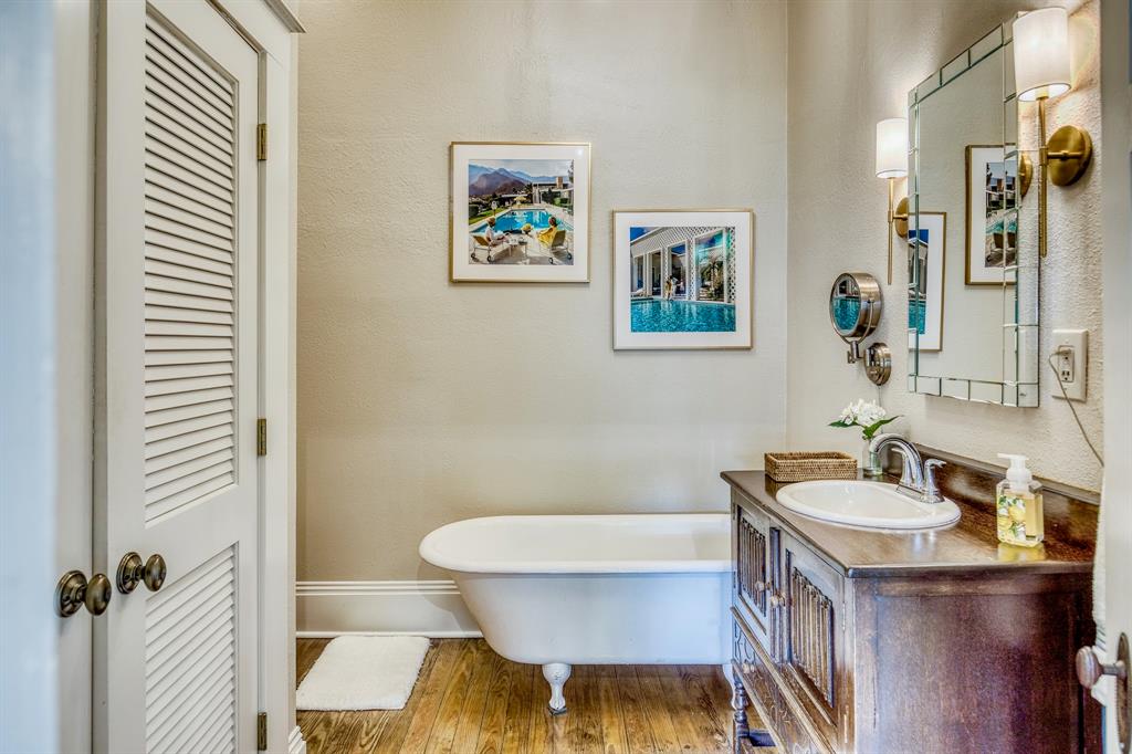 402 Ross Street, Brenham, Texas image 20
