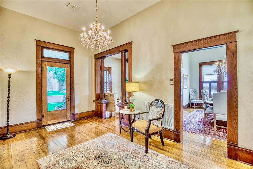 402 Ross Street, Brenham, Texas image 6