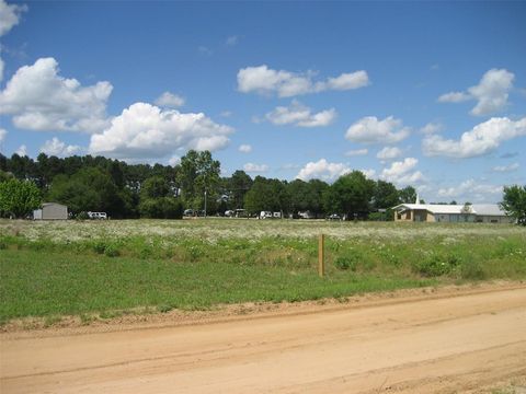 Photo of 0 Private Road Off Us Hwy 287 N, Grapeland, TX 75844 (MLS # 27526096) Photo of 0 Private Road Off Us Hwy 287 N, Grapeland, TX 75844 (MLS # 27526096)