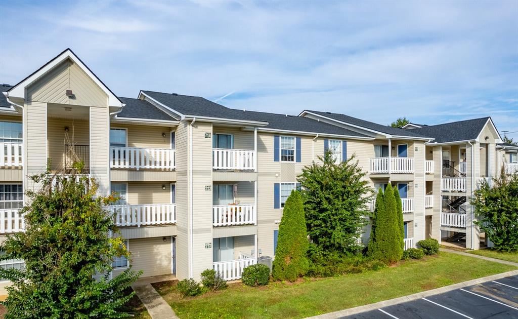 Photo 1 of 11 — 100 Remington Dr, Other, TN 37055