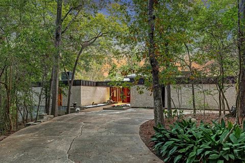 A home in Piney Point Village