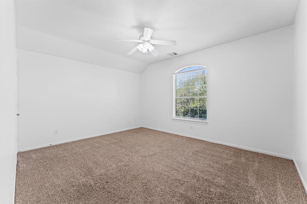 4204 Oriole Trails Drive, Dickinson, Texas image 29