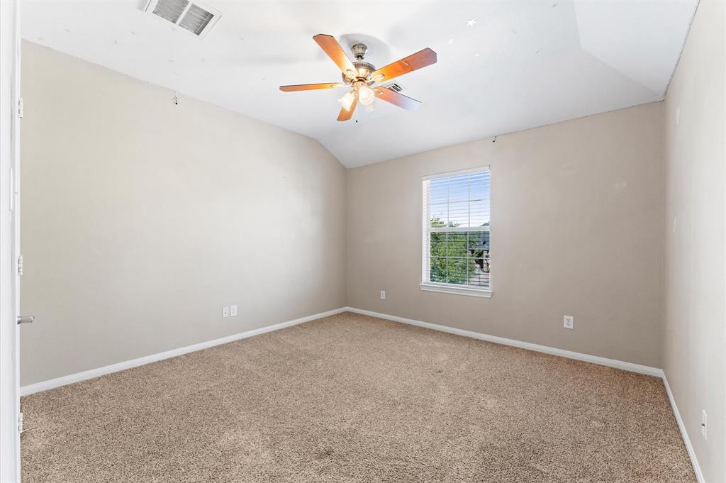 4204 Oriole Trails Drive, Dickinson, Texas image 27