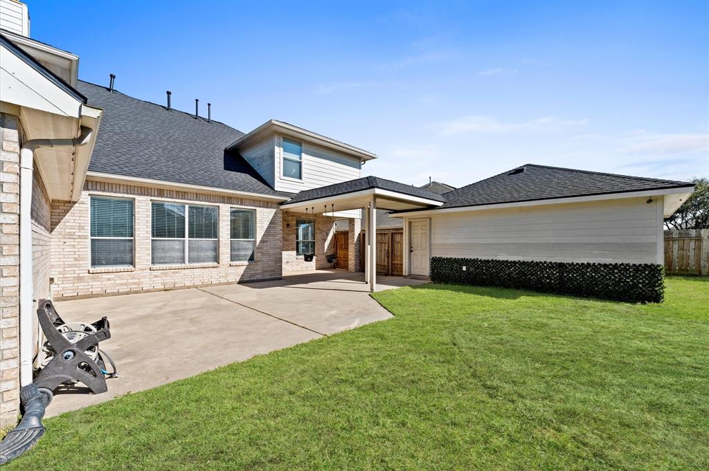 4204 Oriole Trails Drive, Dickinson, Texas image 31