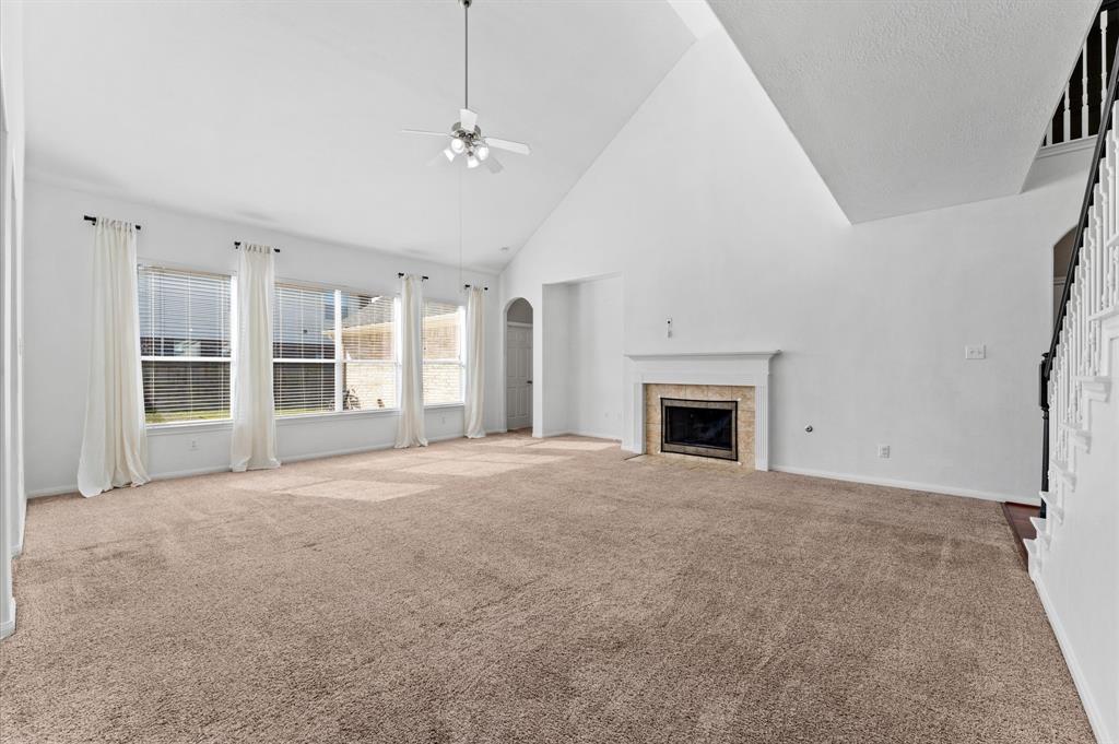 4204 Oriole Trails Drive, Dickinson, Texas image 11