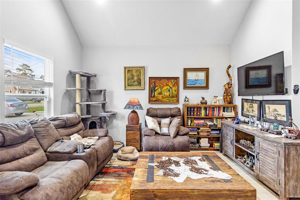 16705 E Ivanhoe