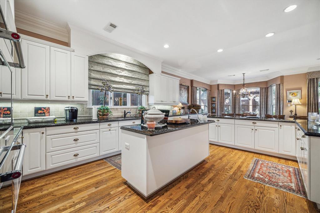 3440 Wickersham Lane, Houston, Texas image 20