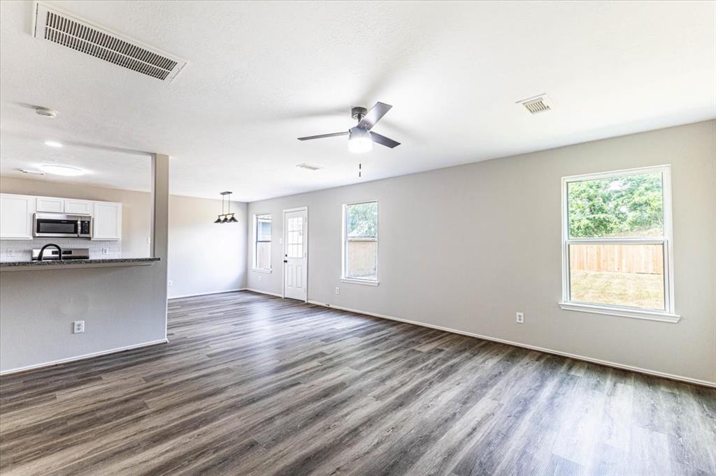 7415 Kennemer Drive, Humble, Texas image 10