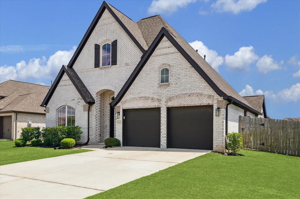 1810 Opal Field Lane, Richmond, Texas image 2