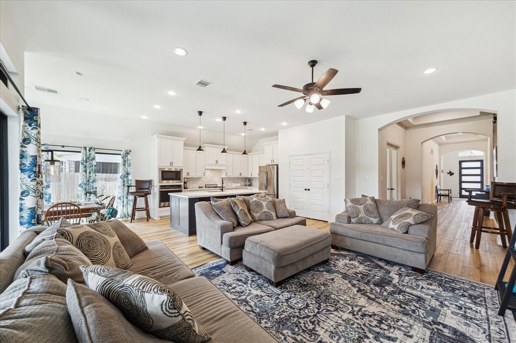 1810 Opal Field Lane, Richmond, Texas image 12