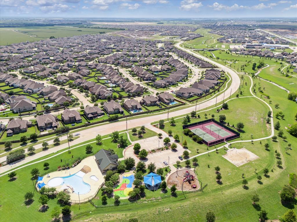 1810 Opal Field Lane, Richmond, Texas image 32