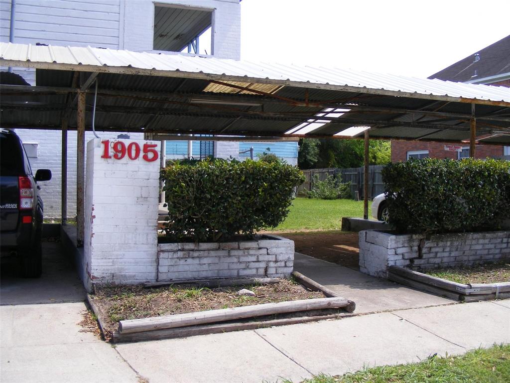 1905 Binz Street 1-10
