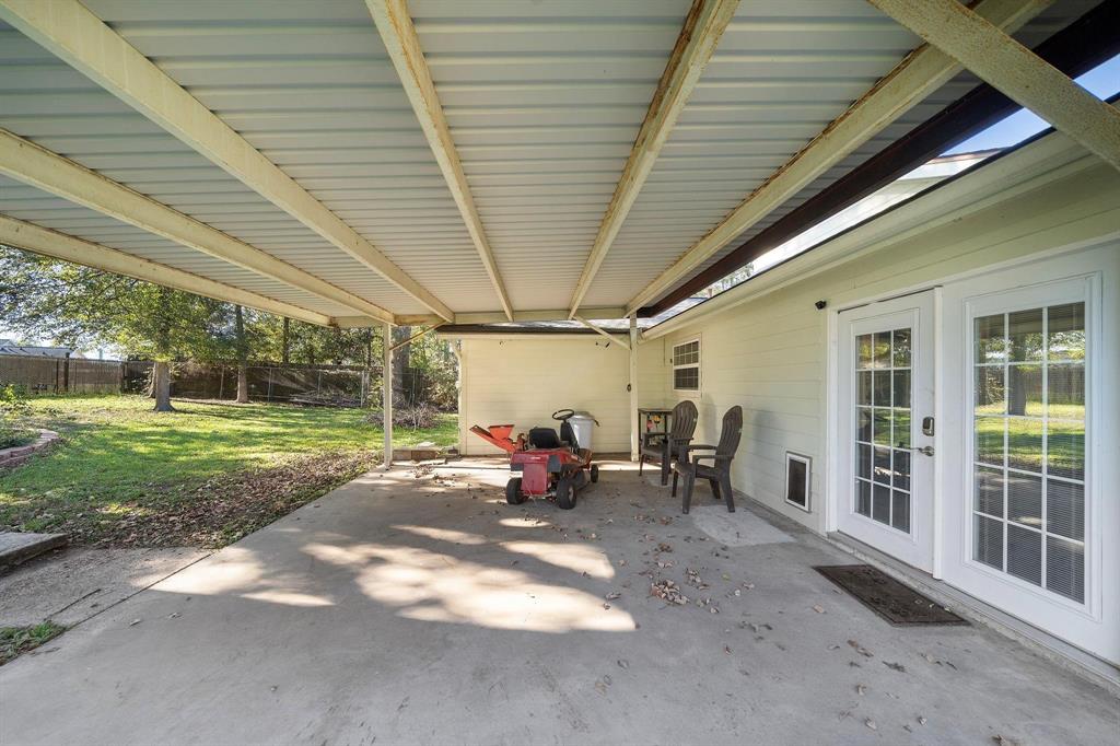 13221 Hawthorne Drive, Willis, Texas image 19