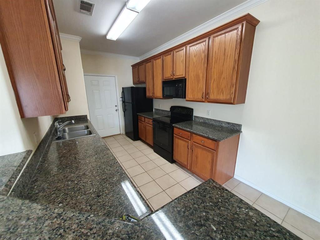 16020 Fountainview Drive 1
