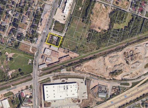 Photo of 7131 Cullen Boulevard, Houston, TX 77021 (MLS # 75226261) Photo of 7131 Cullen Boulevard, Houston, TX 77021 (MLS # 75226261)