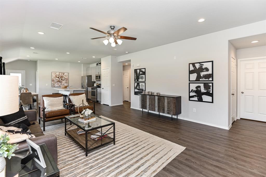 10415 Meadow Saffron Drive, Houston, Texas image 13