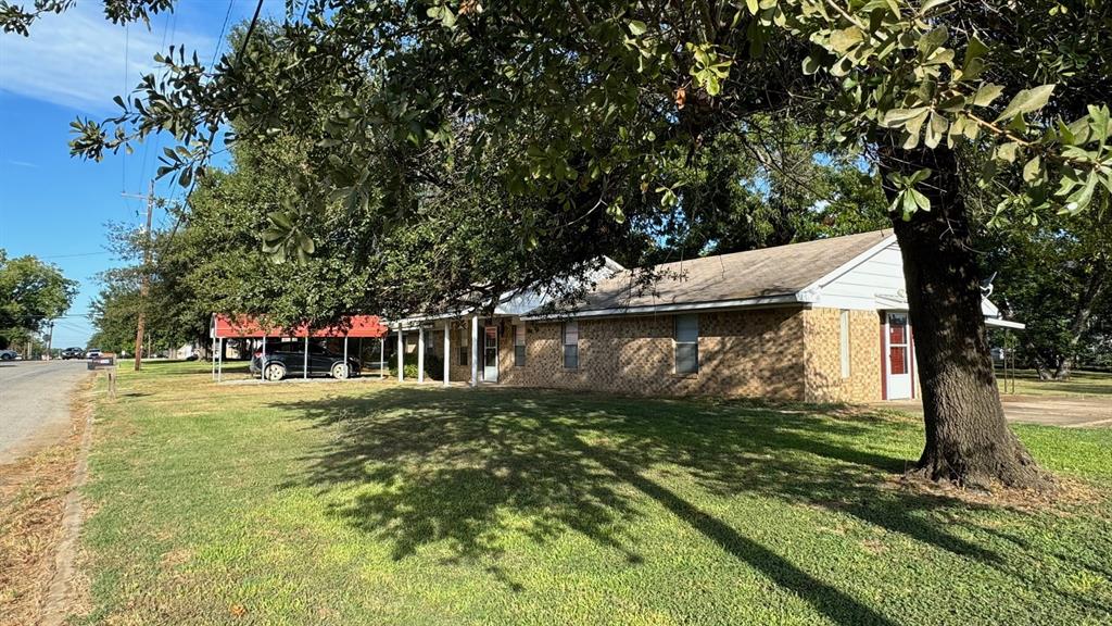 301 W Dechard Street St, Franklin, Texas image 17