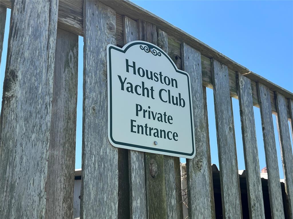 Bay Oaks, La Porte, Texas image 6