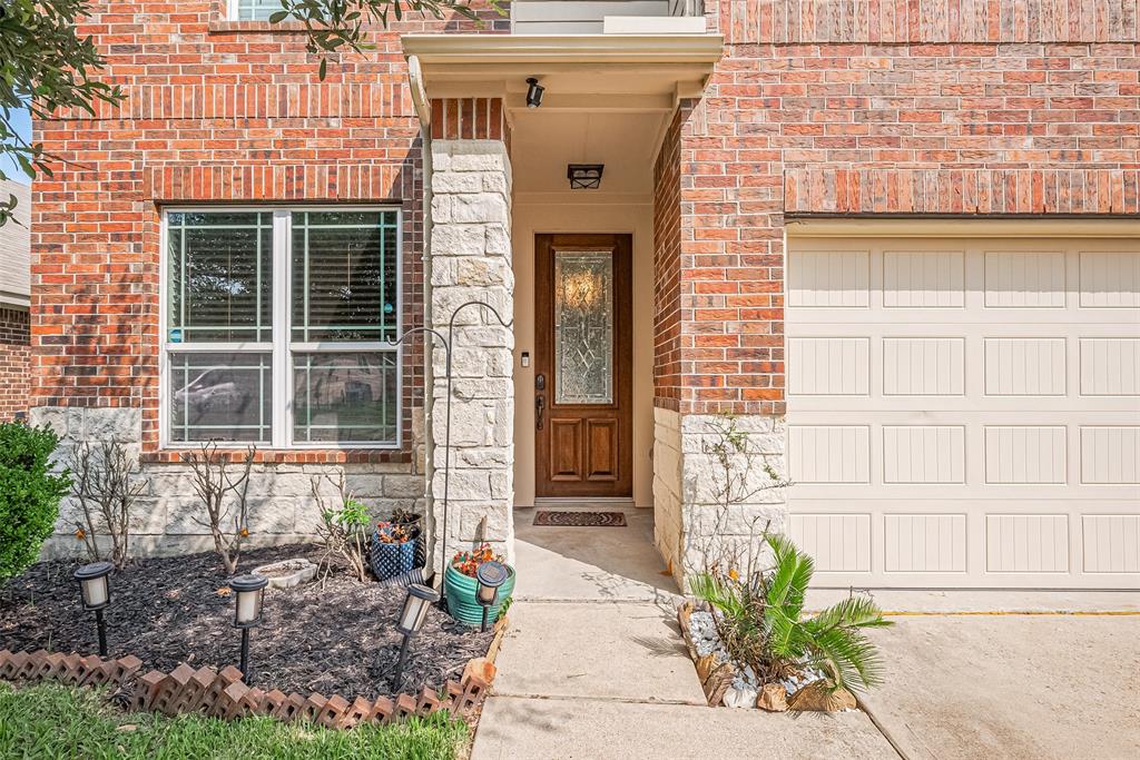 24411 Lakecrest Town Drive