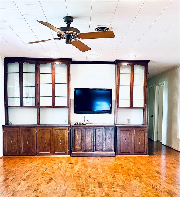 736 Sarah Jo Street, La Grange, Texas image 10