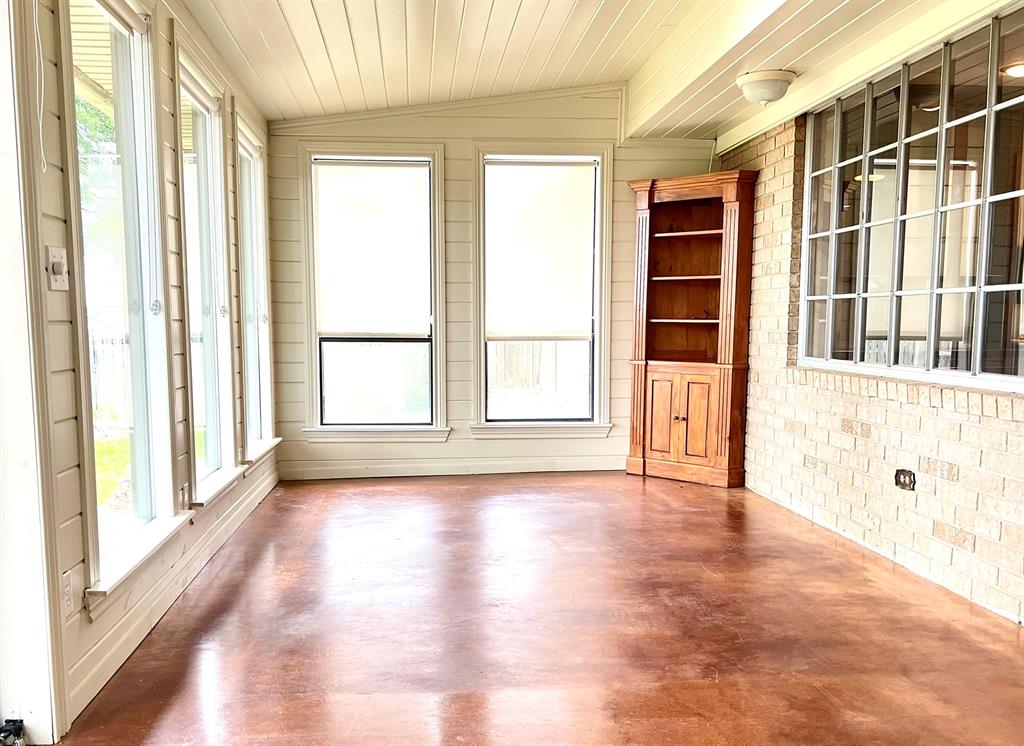 736 Sarah Jo Street, La Grange, Texas image 11