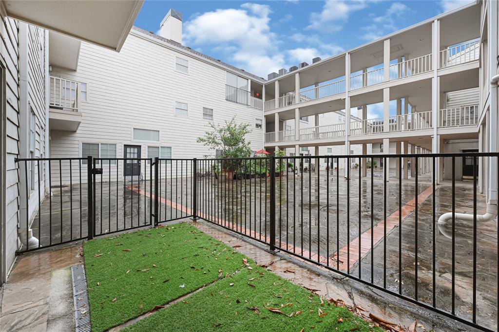 2333 Bering Drive #124, Houston, Texas image 14